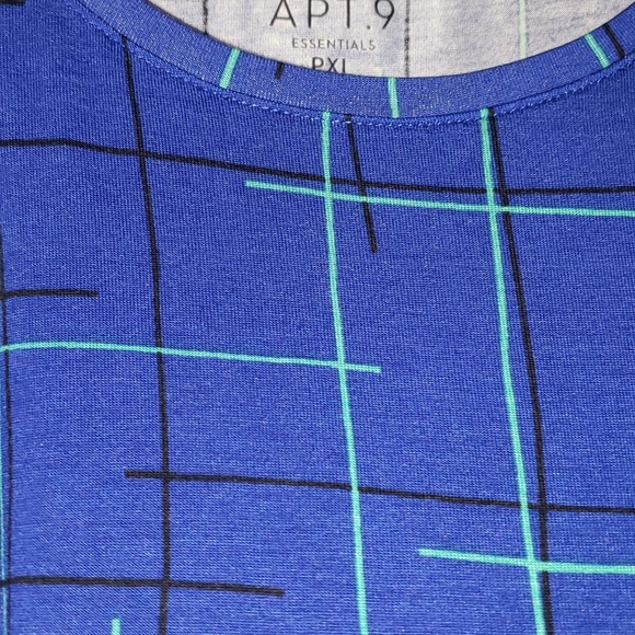 Blue and green top - Picture 2 of 2